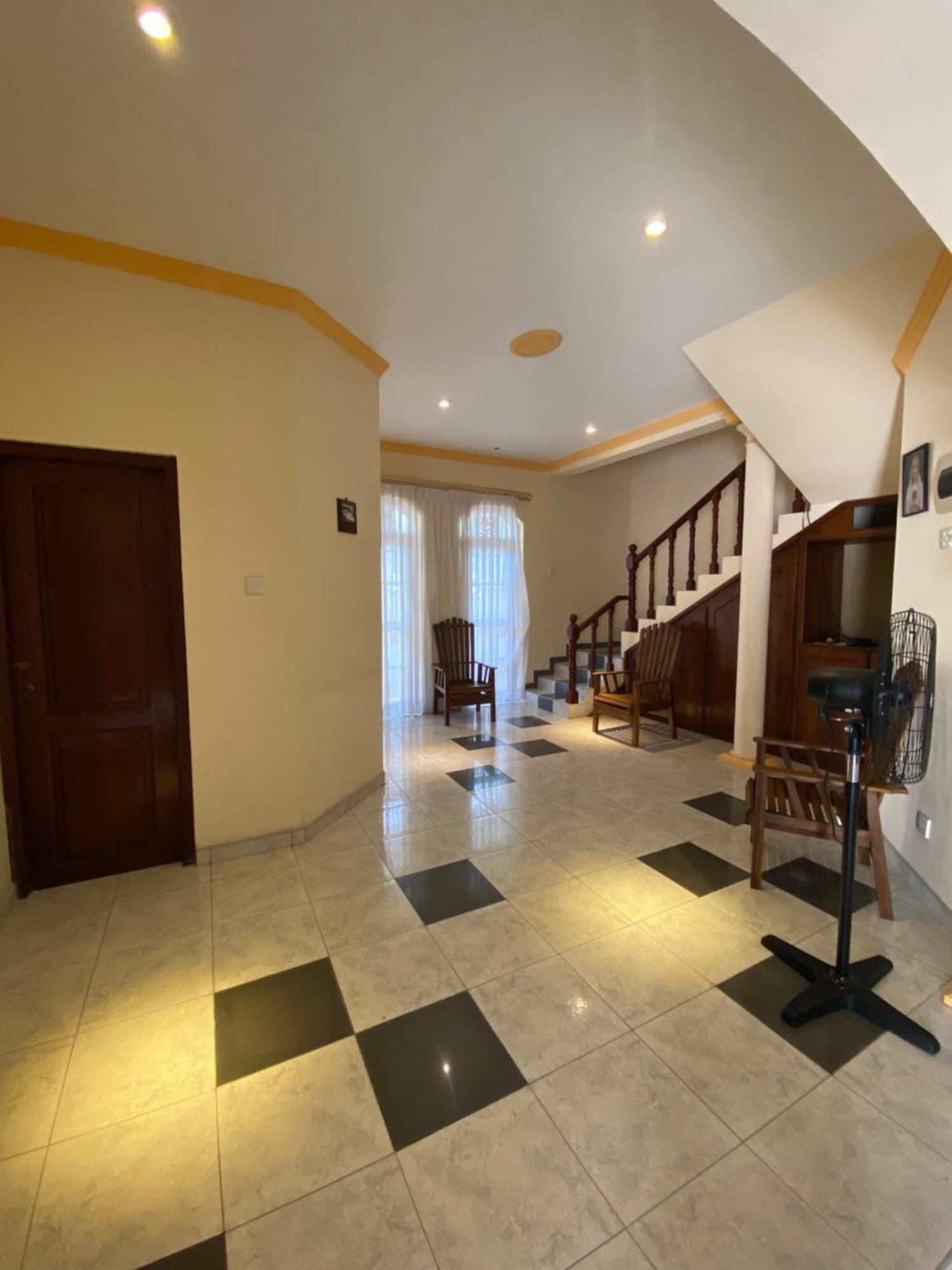 The Serene House Negombo Bagian luar foto