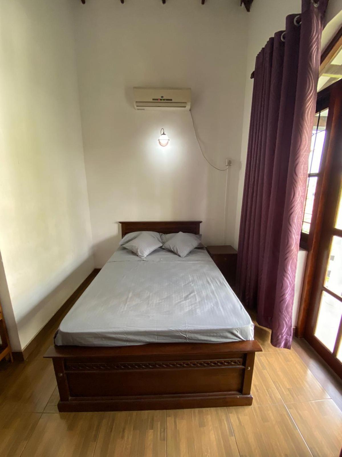 The Serene House Negombo Bagian luar foto